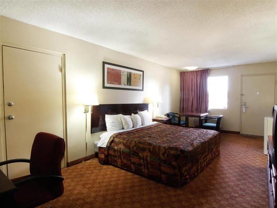 M Star Norfolk Virginia Beach Экстерьер фото